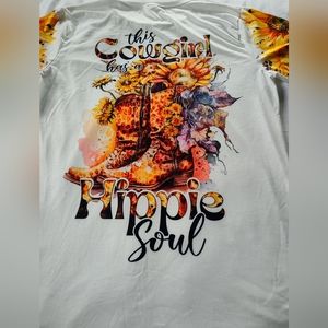 Ladies Oversized Pullover Shirt. Size XL. Short Sleeves.